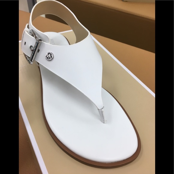 Michael Kors Shoes - 🤍White Mk Sandals🤍